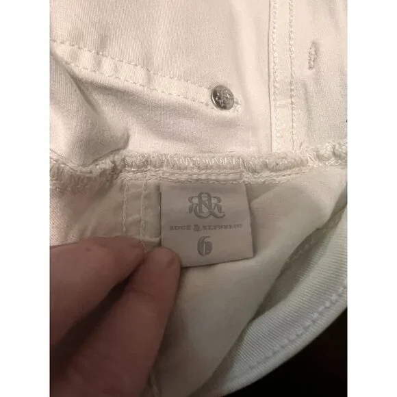 Women's Rock & Republic White Roll Cuff Jean Shorts Size 6 [EXCELLENT] - Picture 7 of 7